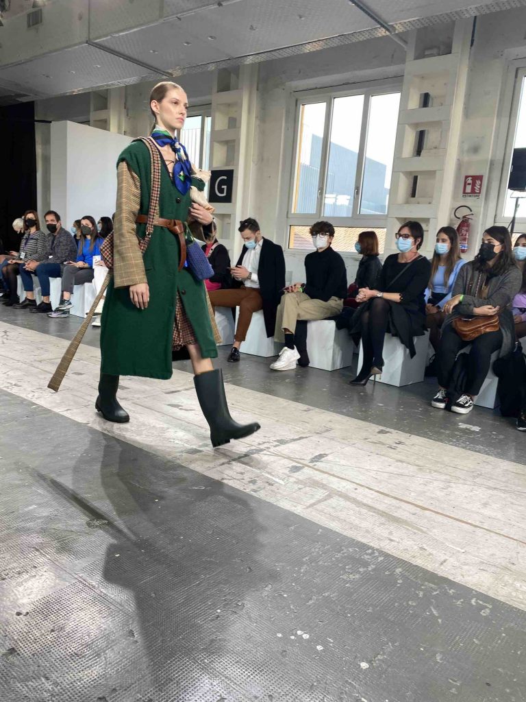 the-fashion-propellant-fashion-graduate-italia-2021-istituto-modartech-greta-de-angeli