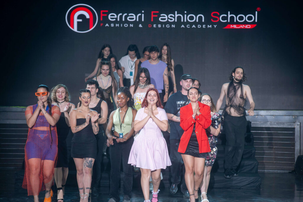 the-fashion-propellant-ferrari-fashion-school-2023-aqua- (19)